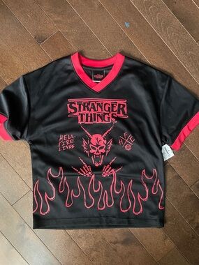 Kids Black & Red stranger things Graphic Tee size 6